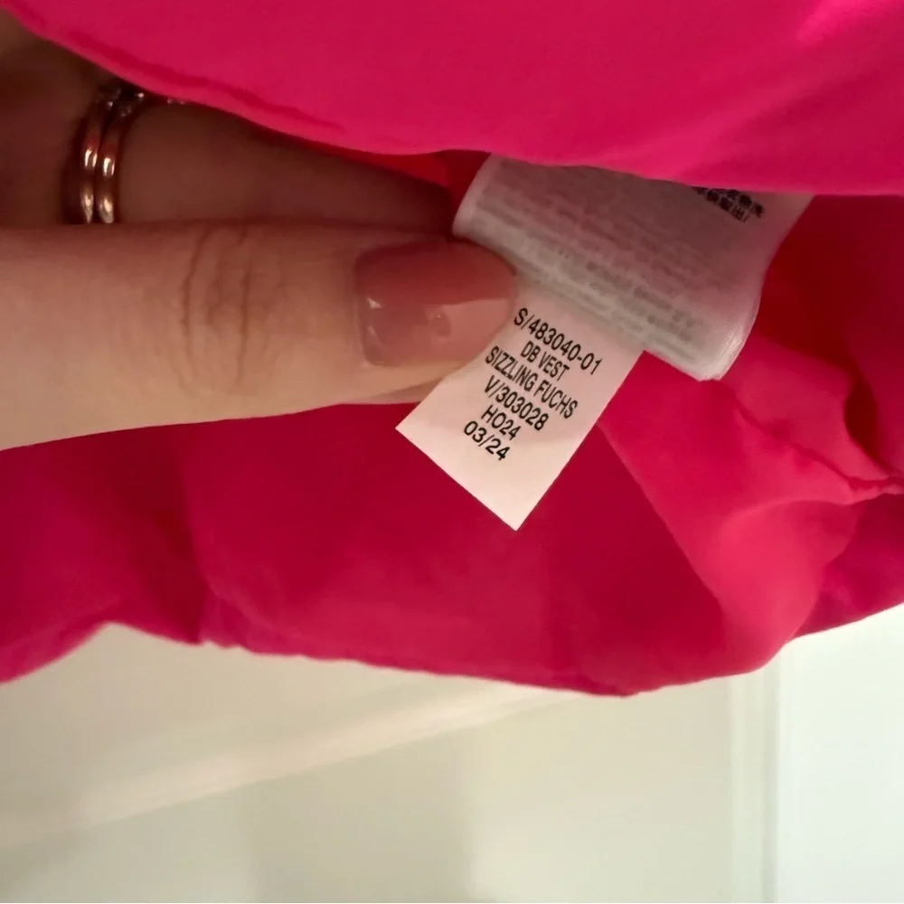 Gap Kids ColdControl Puffer Vest in Sizzling Fuchsia Pink Neon XL